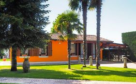 La Brigata Apartments Orange House